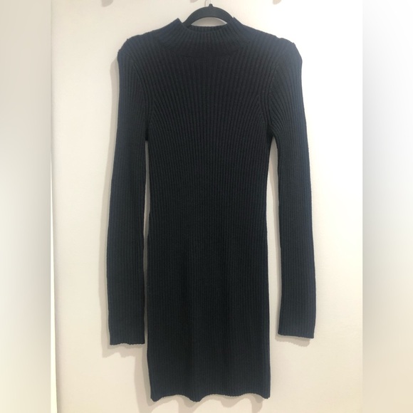 House of Harlow 1960 Dresses & Skirts - House of Harlow 1960 Ribbed Knit Sweater Knee High Navy Dress Women’s Size L